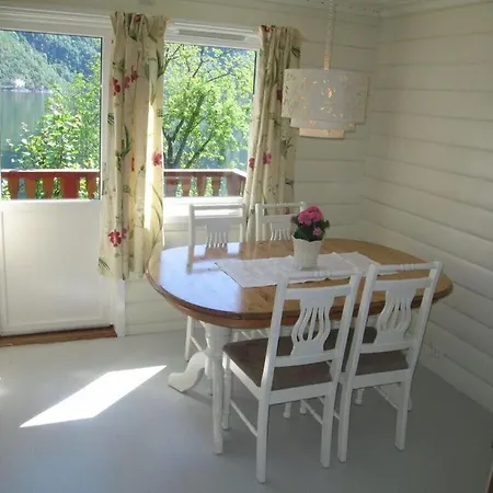 Ulvik - Sea Comfortable *